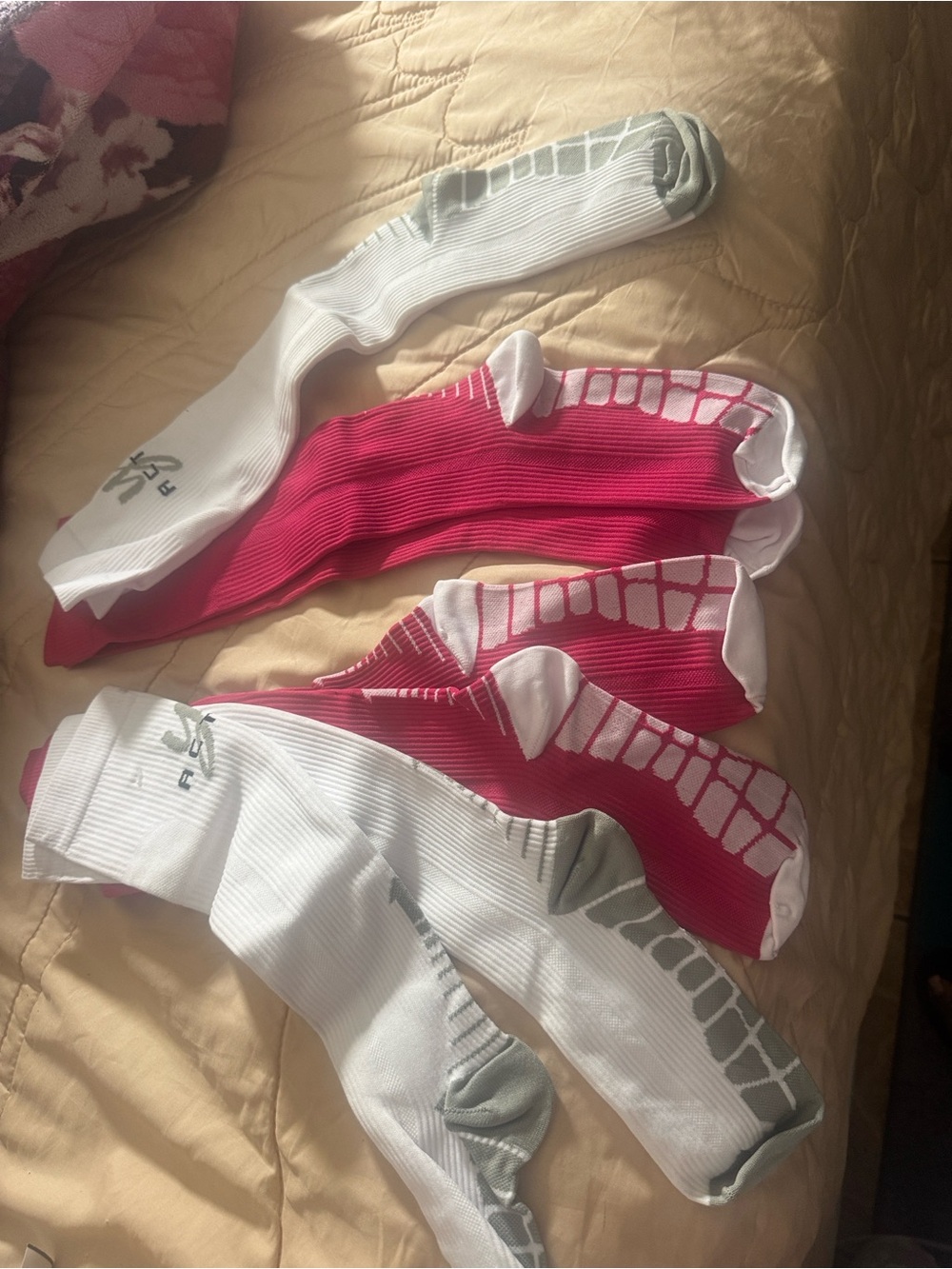 Kids One-Piece Crew Socks - Pink and White